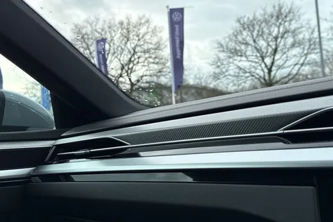 WD23BXO Volkswagen Arteon 2.0 TDI R-Line 5dr DSG | Panoramic Sunroof | Interior Ambient Lighting Thumbnail #36