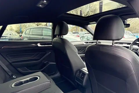 WD23BXO Volkswagen Arteon 2.0 TDI R-Line 5dr DSG | Panoramic Sunroof | Interior Ambient Lighting Thumbnail #37