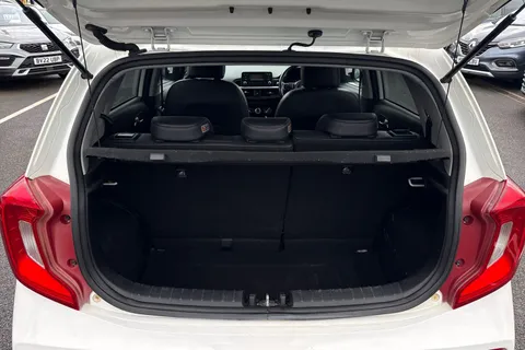 DP67BWM Kia Picanto 1.0 GT-Line Euro 6 5dr Thumbnail #10