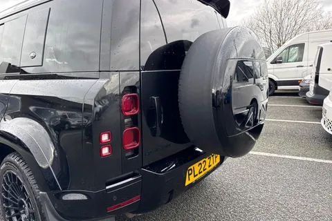 8 of 58 for Land Rover Defender 110 3.0 D250 MHEV XS Edition Auto 4WD Euro 6 (s/s) 5dr