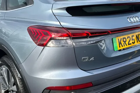 KR25NTL Audi Q4 e-tron Q4 Sportback Sport 45 e-tron  210,00 kW Thumbnail #9