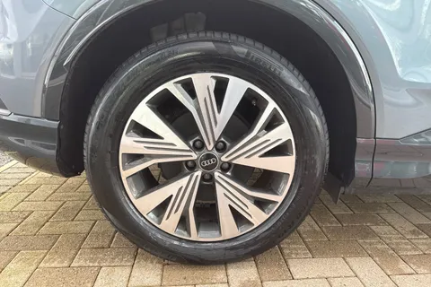 KR25NTL Audi Q4 e-tron Q4 Sportback Sport 45 e-tron  210,00 kW Thumbnail #12