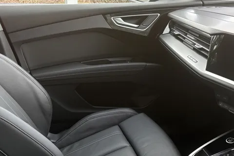 KR25NTL Audi Q4 e-tron Q4 Sportback Sport 45 e-tron  210,00 kW Thumbnail #21