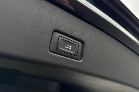 CK72BVN Audi Q4 e-tron Q4 Sportback Edition 1 50 e-tron quattro 220,00 kW Thumbnail #39