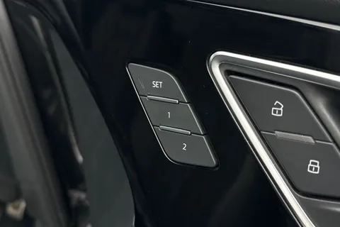 CK72BVN Audi Q4 e-tron Q4 Sportback Edition 1 50 e-tron quattro 220,00 kW Thumbnail #49