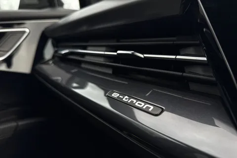 CK72BVN Audi Q4 e-tron Q4 Sportback Edition 1 50 e-tron quattro 220,00 kW Thumbnail #50