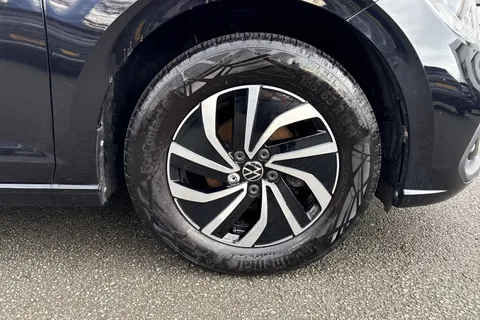 10 of 45 for Volkswagen Polo 1.0 TSI Life 5dr | Parking Sensors Front & Rear | Automatic Lights