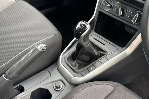 23 of 45 for Volkswagen Polo 1.0 TSI Life 5dr | Parking Sensors Front & Rear | Automatic Lights