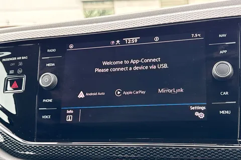 30 of 45 for Volkswagen Polo 1.0 TSI Life 5dr | Parking Sensors Front & Rear | Automatic Lights