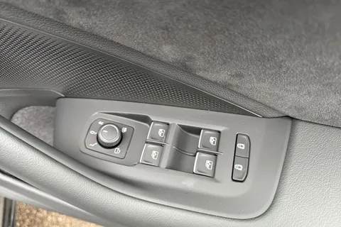  Volkswagen Passat 1.5 eTSI MHEV R-Line Estate 5dr Petrol Hybrid DSG Euro 6 (s/s) (150 ps) Thumbnail #20