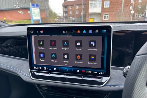  Volkswagen Passat 1.5 eTSI MHEV R-Line Estate 5dr Petrol Hybrid DSG Euro 6 (s/s) (150 ps) Thumbnail #40