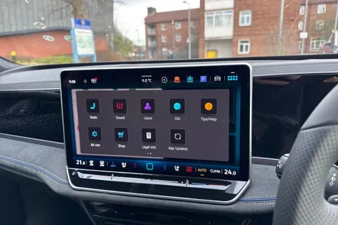  Volkswagen Passat 1.5 eTSI MHEV R-Line Estate 5dr Petrol Hybrid DSG Euro 6 (s/s) (150 ps) Thumbnail #41