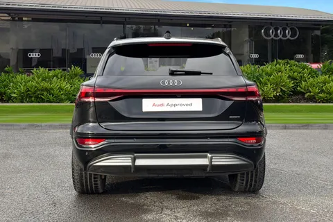 FN25EFE Audi Q6 E-Tron Q6 SUV S line e-tron quattro 285,00 kW Thumbnail #5