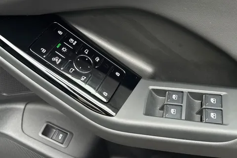 FN25EFE Audi Q6 E-Tron Q6 SUV S line e-tron quattro 285,00 kW Thumbnail #19