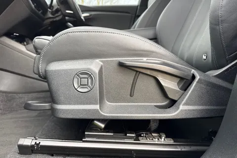 FN25EFE Audi Q6 E-Tron Q6 SUV S line e-tron quattro 285,00 kW Thumbnail #47