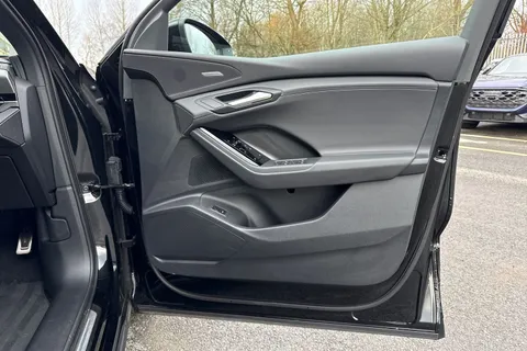 FN25EFE Audi Q6 E-Tron Q6 SUV S line e-tron quattro 285,00 kW Thumbnail #50