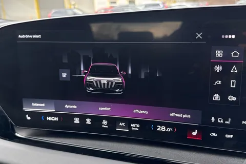 FN25EFE Audi Q6 E-Tron Q6 SUV S line e-tron quattro 285,00 kW Thumbnail #62