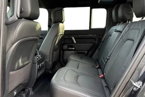 KJ24GWN Land Rover Defender 110 5.0 P525 V8 5dr Thumbnail #5