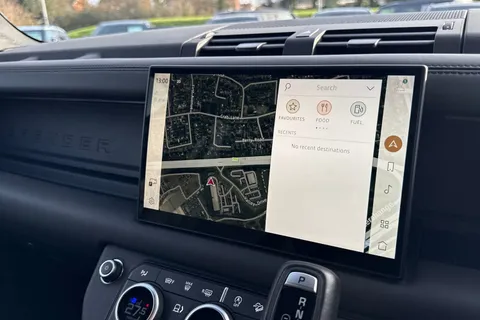 KJ24GWN Land Rover Defender 110 5.0 P525 V8 5dr Thumbnail #13