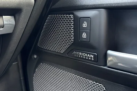 KJ24GWN Land Rover Defender 110 5.0 P525 V8 5dr Thumbnail #26