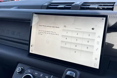 KJ24GWN Land Rover Defender 110 5.0 P525 V8 5dr Thumbnail #40