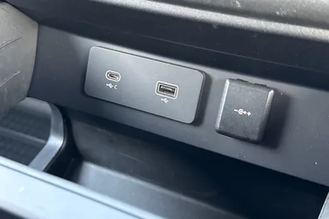 KJ24GWN Land Rover Defender 110 5.0 P525 V8 5dr Thumbnail #48