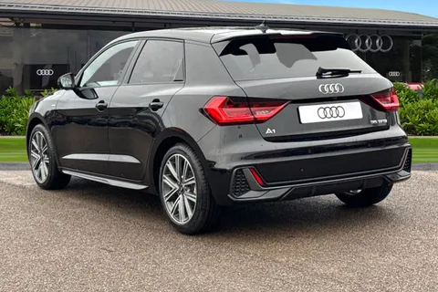  Audi A1 1.5 TFSI 35 S line Sportback S Tronic Euro 6 (s/s) 5dr Thumbnail #3