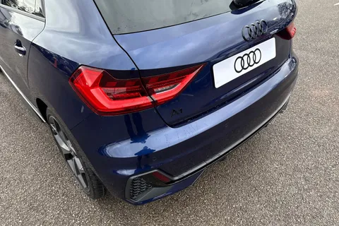 Audi A1 1.5 TFSI 35 Black Edition Sportback S Tronic Euro 6 (s/s) 5dr Thumbnail #8