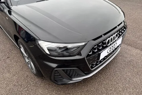  Audi A1 1.5 TFSI 35 S line Sportback S Tronic Euro 6 (s/s) 5dr Thumbnail #9