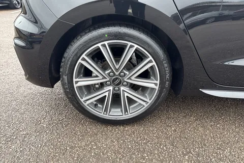  Audi A1 1.5 TFSI 35 S line Sportback S Tronic Euro 6 (s/s) 5dr Thumbnail #13