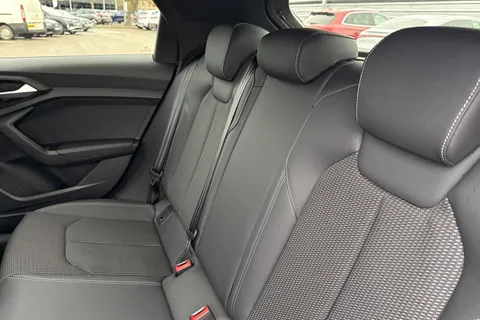  Audi A1 1.5 TFSI 35 S line Sportback S Tronic Euro 6 (s/s) 5dr Thumbnail #19