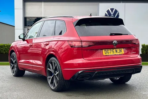 DG75WJK Volkswagen Touareg 3.0 V6 TSI eHybrid 4Motion R 5dr Tip Auto | Tow Bar | Massage Seats Thumbnail #2