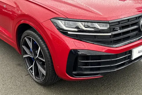 DG75WJK Volkswagen Touareg 3.0 V6 TSI eHybrid 4Motion R 5dr Tip Auto | Tow Bar | Massage Seats Thumbnail #9