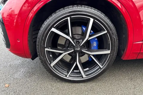 DG75WJK Volkswagen Touareg 3.0 V6 TSI eHybrid 4Motion R 5dr Tip Auto | Tow Bar | Massage Seats Thumbnail #13