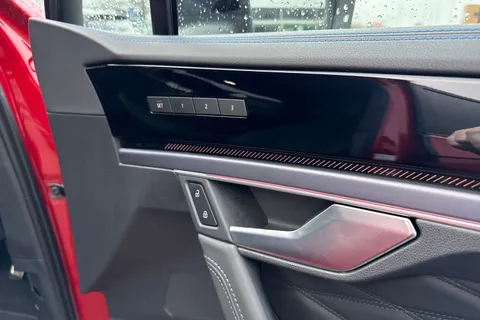 DG75WJK Volkswagen Touareg 3.0 V6 TSI eHybrid 4Motion R 5dr Tip Auto | Tow Bar | Massage Seats Thumbnail #21