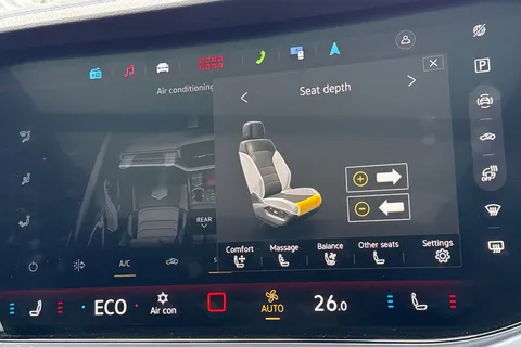 DG75WJK Volkswagen Touareg 3.0 V6 TSI eHybrid 4Motion R 5dr Tip Auto | Tow Bar | Massage Seats Thumbnail #36