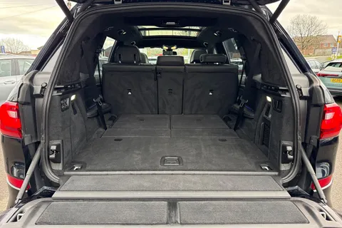 NV69AXB BMW X7 3.0 M50d Auto xDrive Euro 6 (s/s) 5dr Thumbnail #7