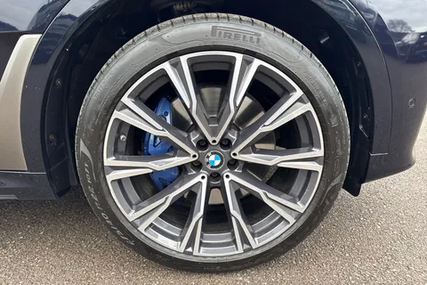 NV69AXB BMW X7 3.0 M50d Auto xDrive Euro 6 (s/s) 5dr Thumbnail #10