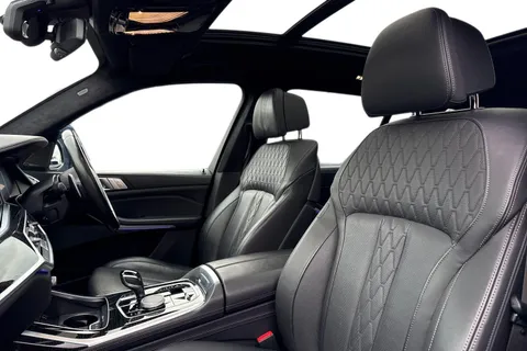 NV69AXB BMW X7 3.0 M50d Auto xDrive Euro 6 (s/s) 5dr Thumbnail #16