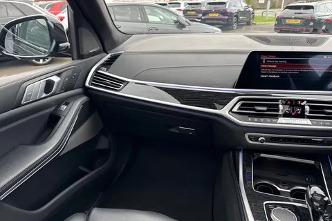 NV69AXB BMW X7 3.0 M50d Auto xDrive Euro 6 (s/s) 5dr Thumbnail #20