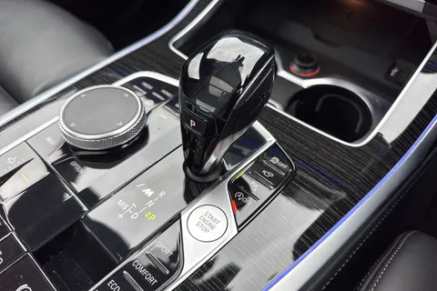 NV69AXB BMW X7 3.0 M50d Auto xDrive Euro 6 (s/s) 5dr Thumbnail #23
