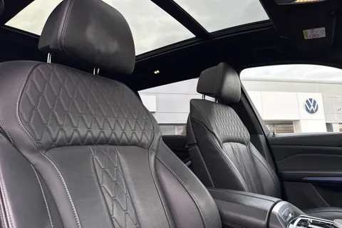 NV69AXB BMW X7 3.0 M50d Auto xDrive Euro 6 (s/s) 5dr Thumbnail #24