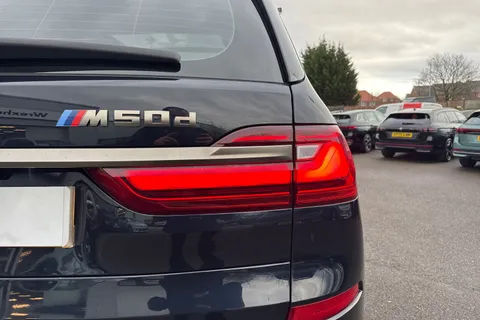 NV69AXB BMW X7 3.0 M50d Auto xDrive Euro 6 (s/s) 5dr Thumbnail #26