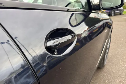 NV69AXB BMW X7 3.0 M50d Auto xDrive Euro 6 (s/s) 5dr Thumbnail #30