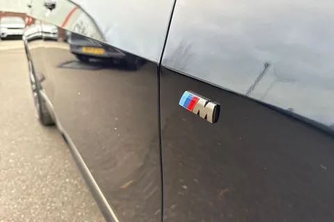 NV69AXB BMW X7 3.0 M50d Auto xDrive Euro 6 (s/s) 5dr Thumbnail #31