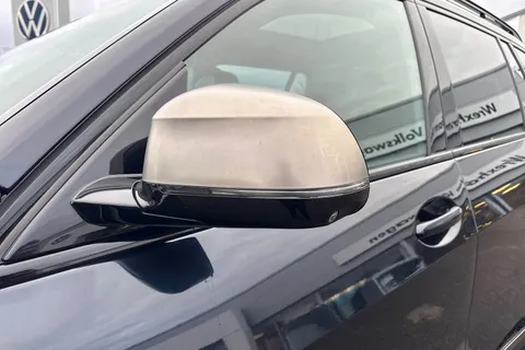 NV69AXB BMW X7 3.0 M50d Auto xDrive Euro 6 (s/s) 5dr Thumbnail #34