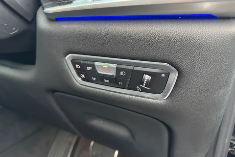 NV69AXB BMW X7 3.0 M50d Auto xDrive Euro 6 (s/s) 5dr Thumbnail #43