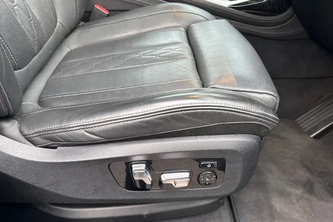 NV69AXB BMW X7 3.0 M50d Auto xDrive Euro 6 (s/s) 5dr Thumbnail #44