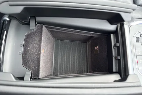 NV69AXB BMW X7 3.0 M50d Auto xDrive Euro 6 (s/s) 5dr Thumbnail #48