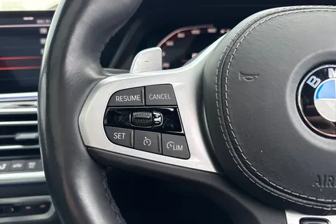 NV69AXB BMW X7 3.0 M50d Auto xDrive Euro 6 (s/s) 5dr Thumbnail #53